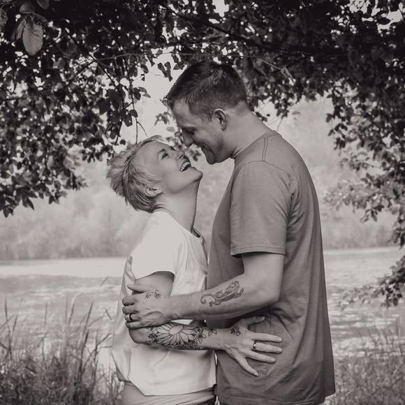 Meet your Posher, Candise - Picture 1 of 1